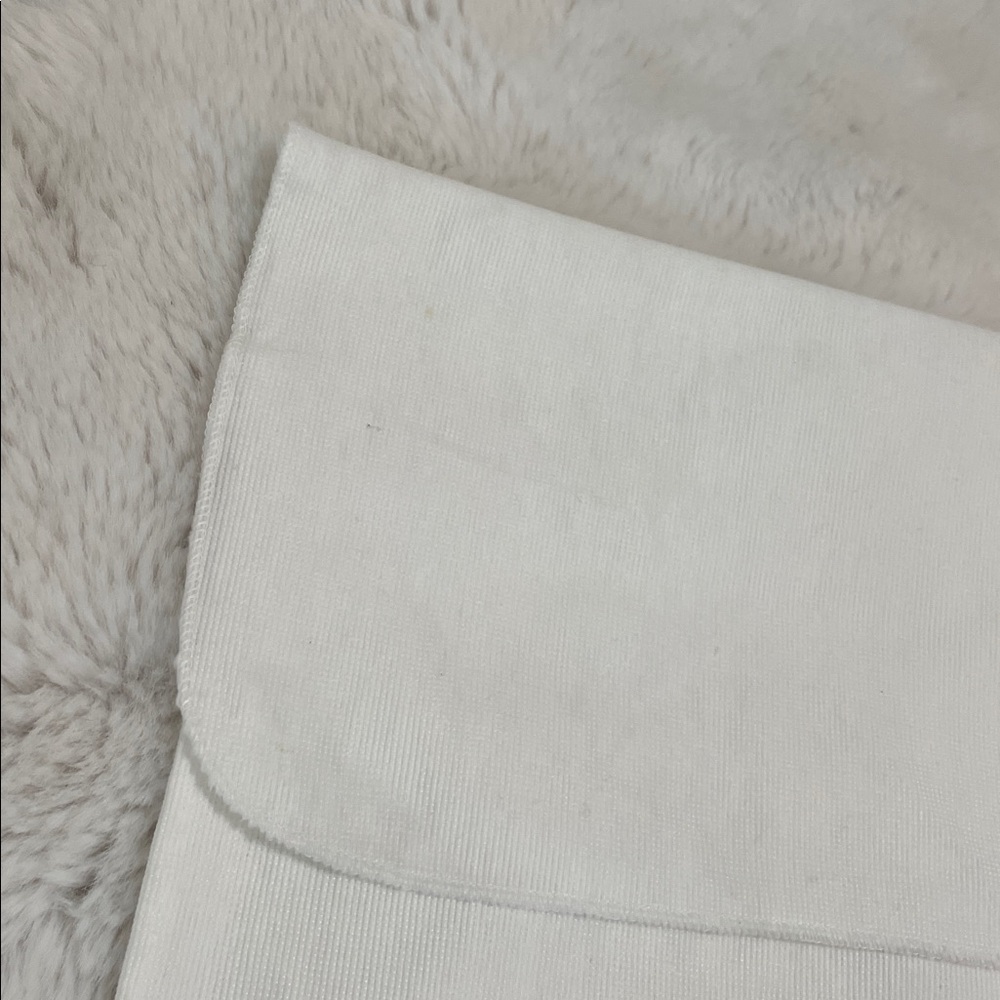 Montblanc White Pouch with Logo - Picture 3 of 10